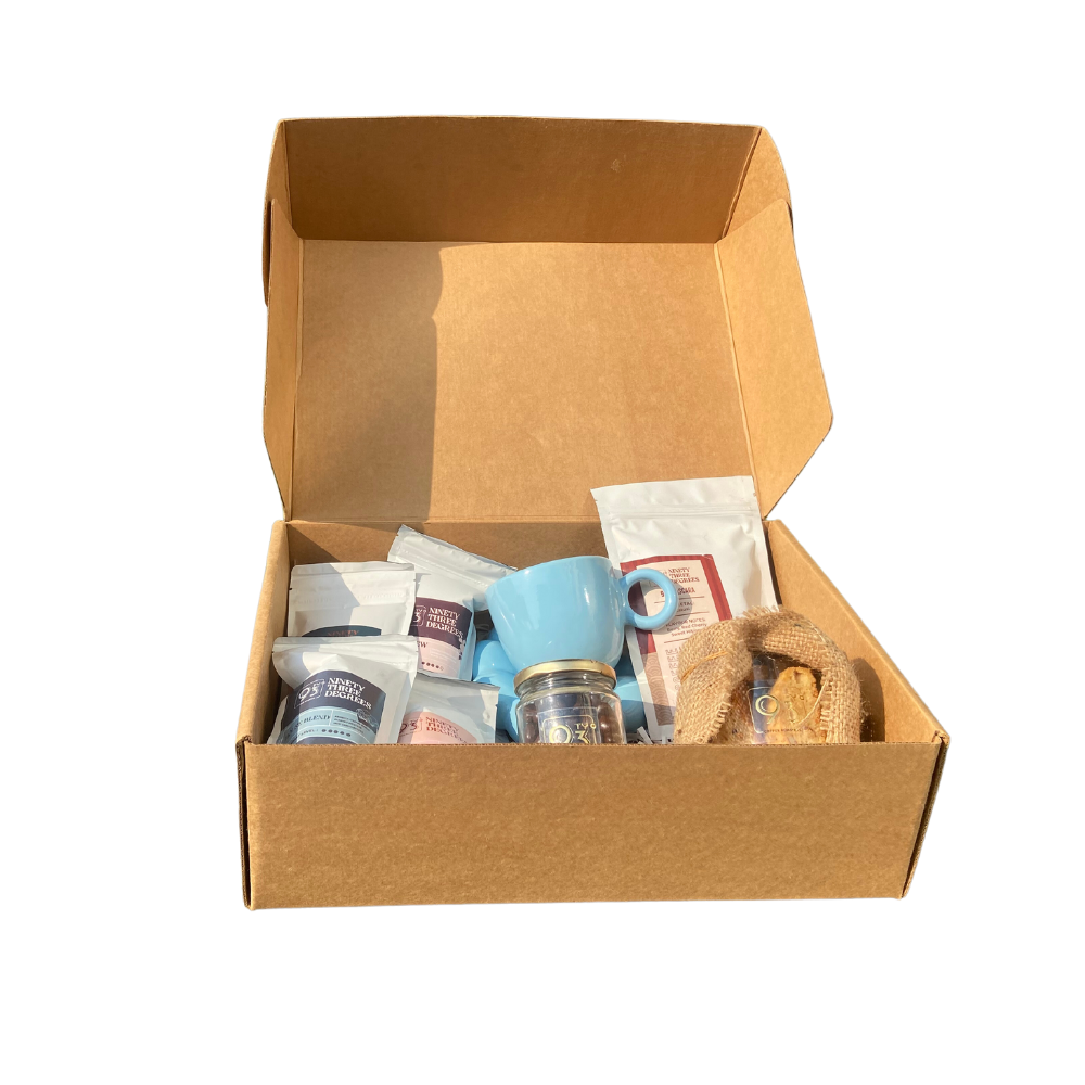 GIFT PARCEL IQ (93 Coffee samples - Pack of 7, Biscotti, Cascara, Dragees, and Big Cup)
